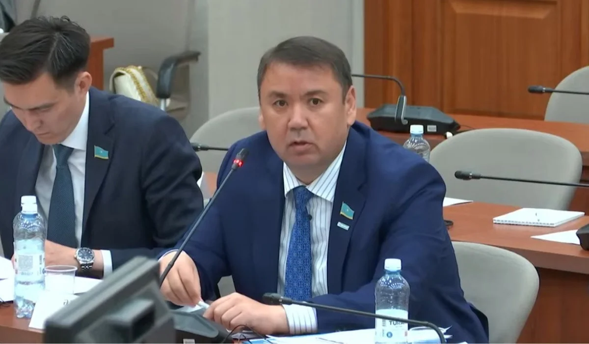 «Қашанғы өтірік айтамыз?»: депутат Ақтөбедегі су инфрақұрылымына қатысты вице-министрге шүйлікті