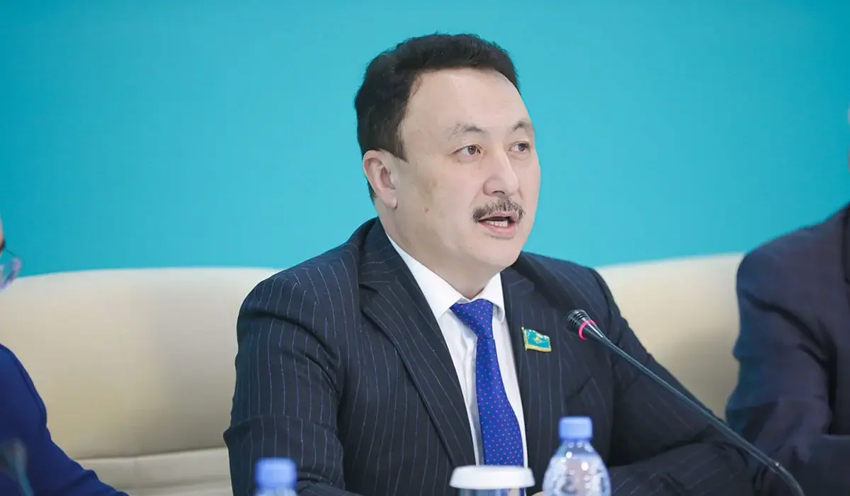 Аманжол Әлтай ерекше балаларға иппотерапияны енгізуді ұсынды