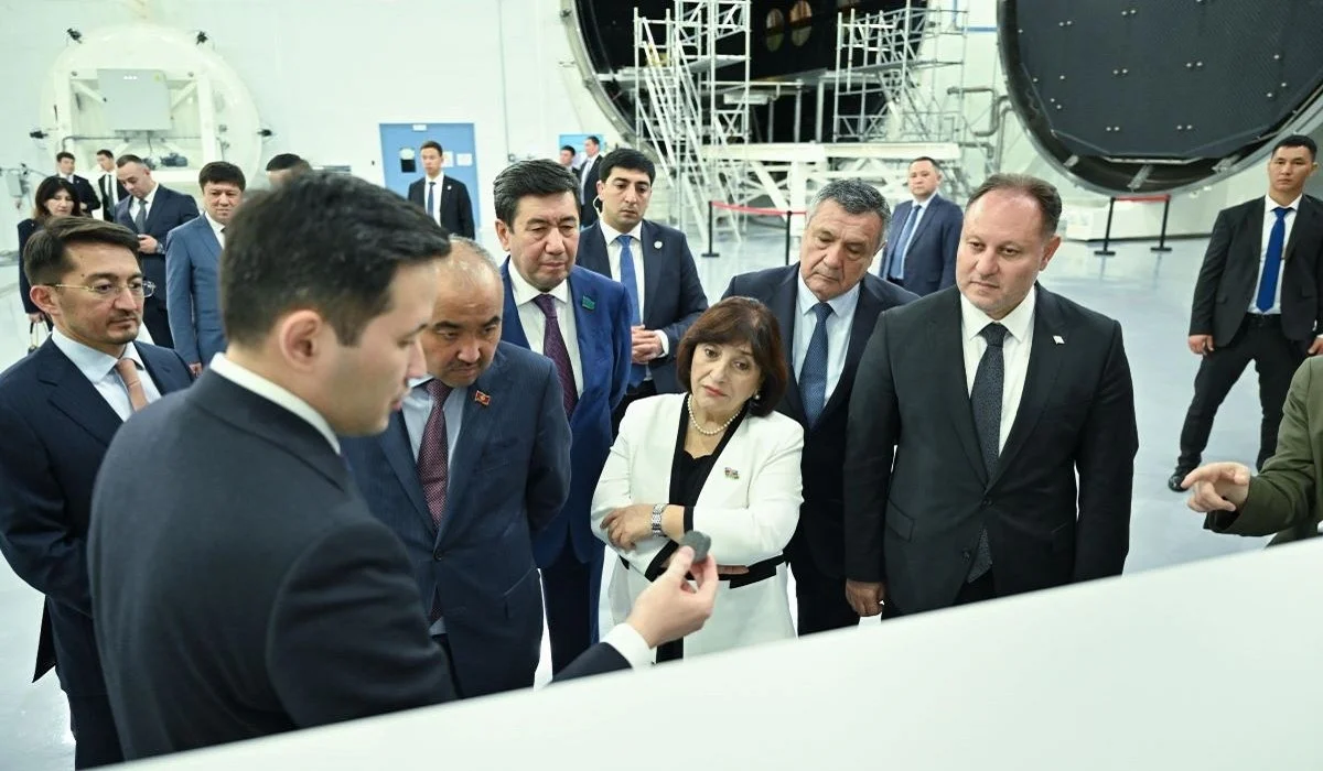 ТүркПА делегацияларының басшылары Астанадағы Ұлттық ғарыш орталығына барды