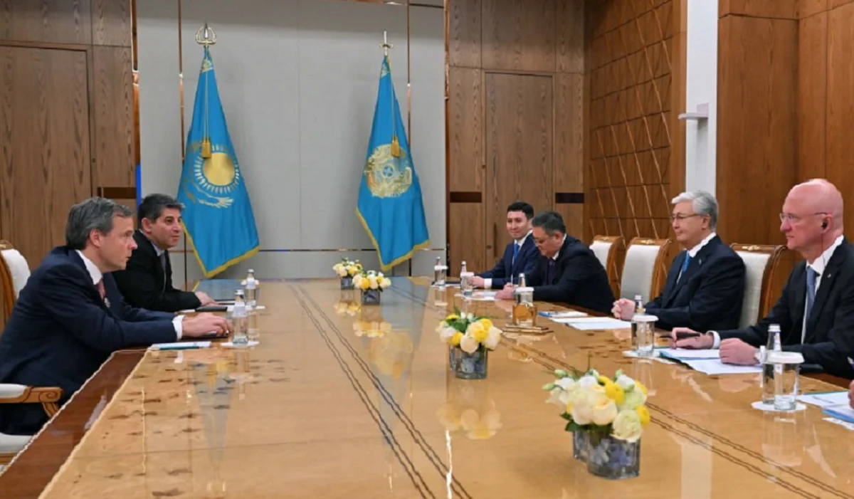 Президент шетелдік компаниялардың өкілдерімен кездесті