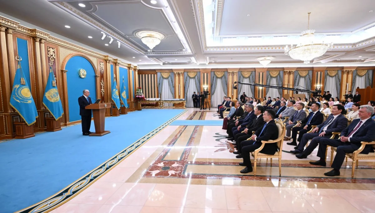 Тоқаев БАҚ қызметкерлерін құттықтады