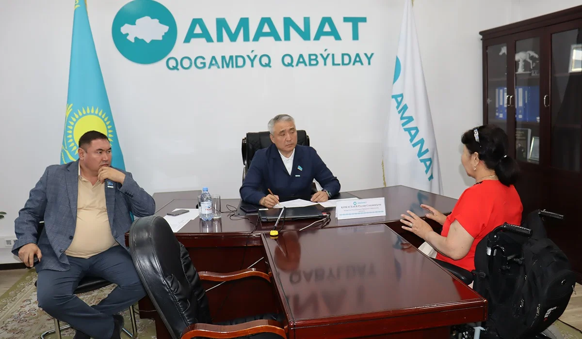 Жетісу облысында Мәжіліс депутаты азаматтарды жеке қабылдады