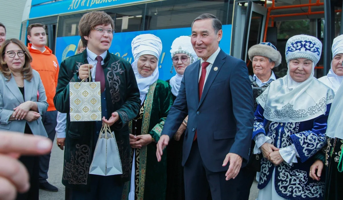 Павлодарда жұмысшы мамандықтар жылын қолдау аясында ҚХА-ның бастамаларын дамыту мәселесі талқыланды