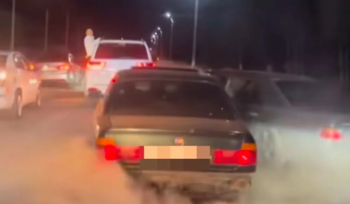 Таразда қауіпті автошеру: жол ережесін бұзған жүргізушілер ұсталды