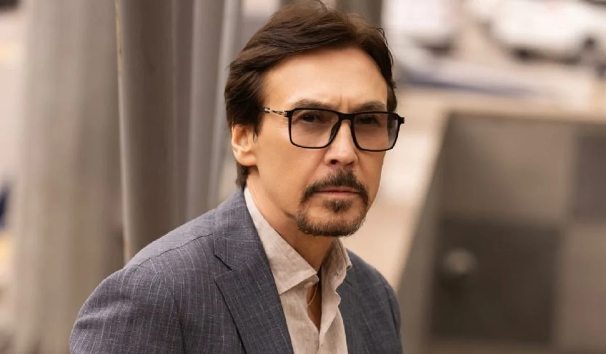 Дау шықты: Актер Жан Байжанбаевпен киноға түсу үшін 15 жастағы қыз баладан 1,5 млн теңге сұраған