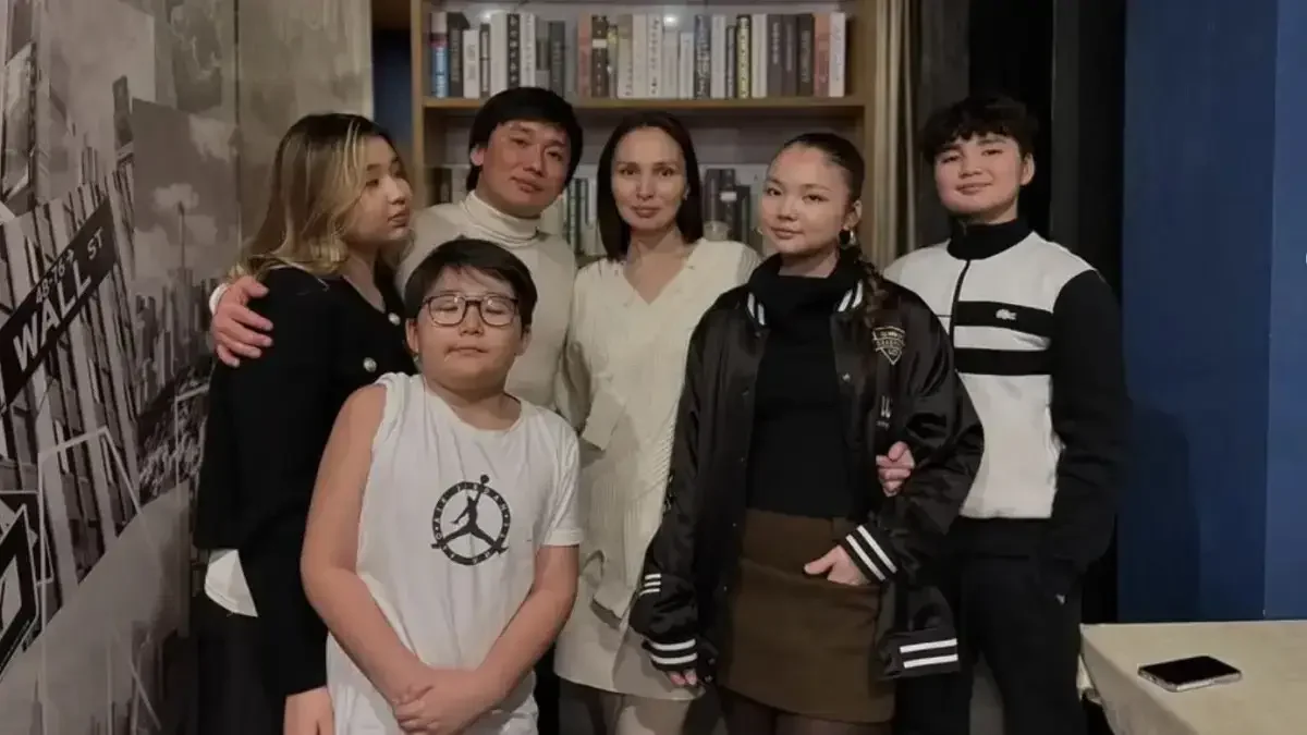 «Мен жоқта «гендер пати» өтіпті»: Қайрат Нұртас өз парақшасында әйелінің әрекетін меңзеді