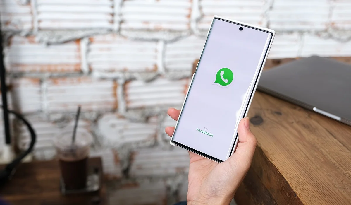 Қазақстанның бүкіл мемқызметкері 15 қыркүйектен кейін жұмыста whatsapp-ты пайдалана алмайды