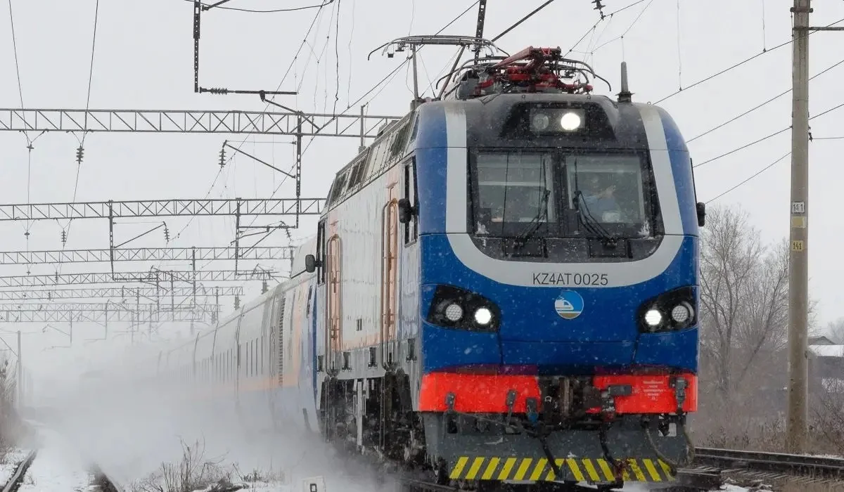 ҚТЖ басшысы пойыз билеттерінің тапшылығы қашан жойылатынын айтты