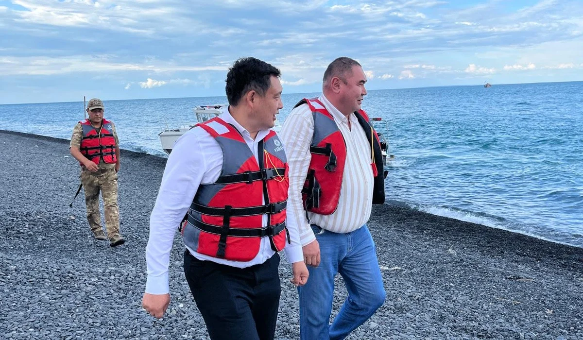 Мәжіліс депутаты Алакөл жағалауындағы жағдаймен танысты