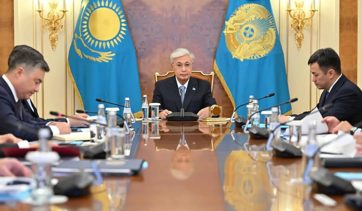 Тоқаев Ақордаға жауапты шенеуніктерді жинап алып, экономиканың қазіргі жай-күйін талқылады