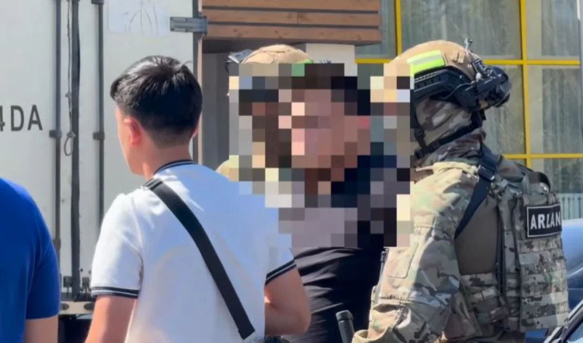 Жетісу облысында ерлі-зайыпты вейп сатамын деп полицейлерге ұсталып қалды