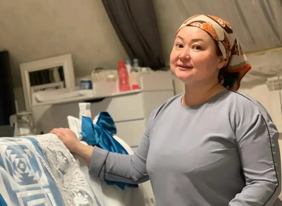 «Не боларын білмейсің»: Роза Әлқожа тыңдармандарына мұңын шақты