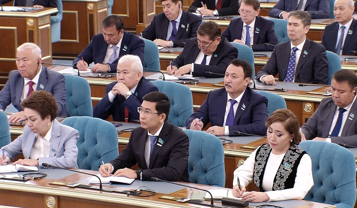 Қазақстан үш жылда жоғары технологиялы үш кәсіпорын ашуы керек - Тоқаев