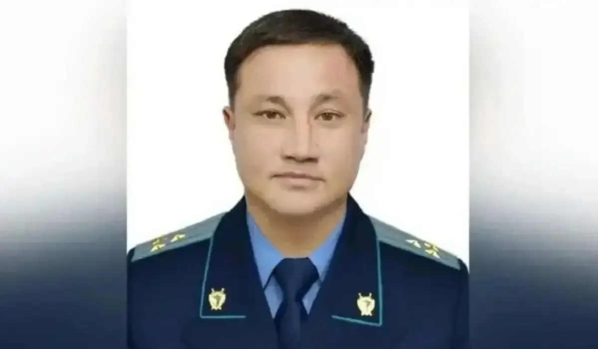 Ақтауда прокурордың әуежайда жолаушыларға тиісіп, бұзақылық жасағаны анықталды
