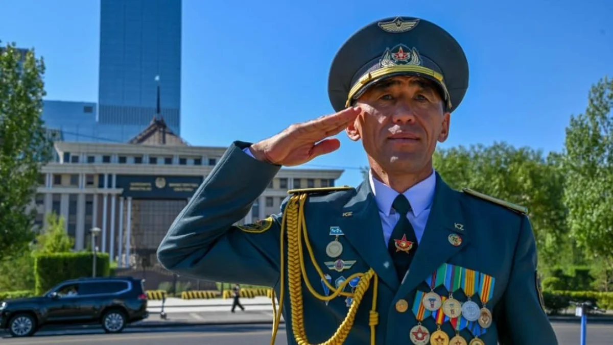 Қорғаныс министрлігінің 42 жастағы сержанты Астанадан Көкшетауға жүгіріп барады
