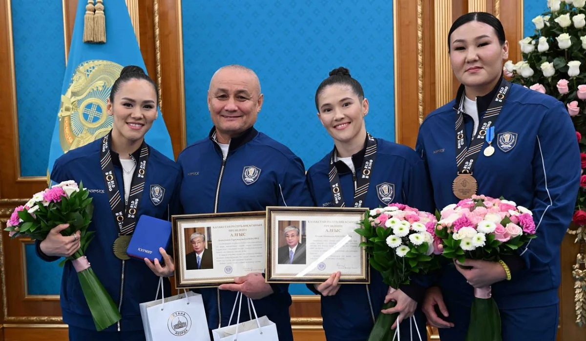 Тоқаев әлем чемпионатында медаль алған боксшыларды арнайы марапаттады