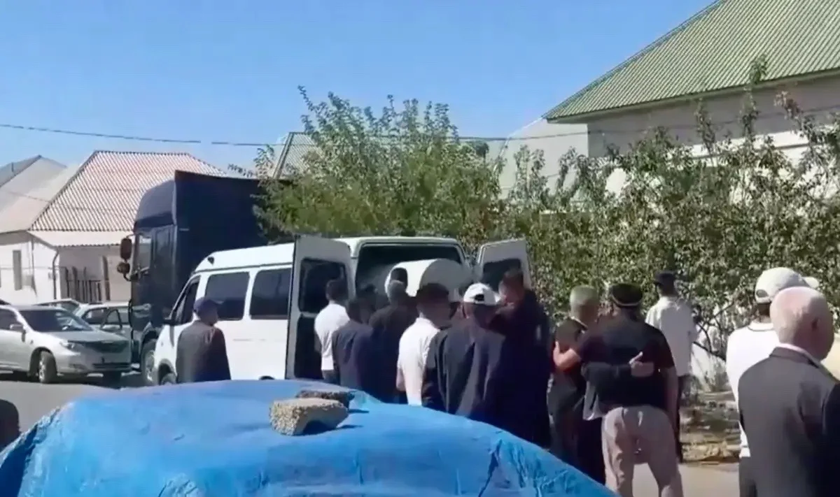 Әскерде көз жұмған сарбаз жер қойнына тапсырылды