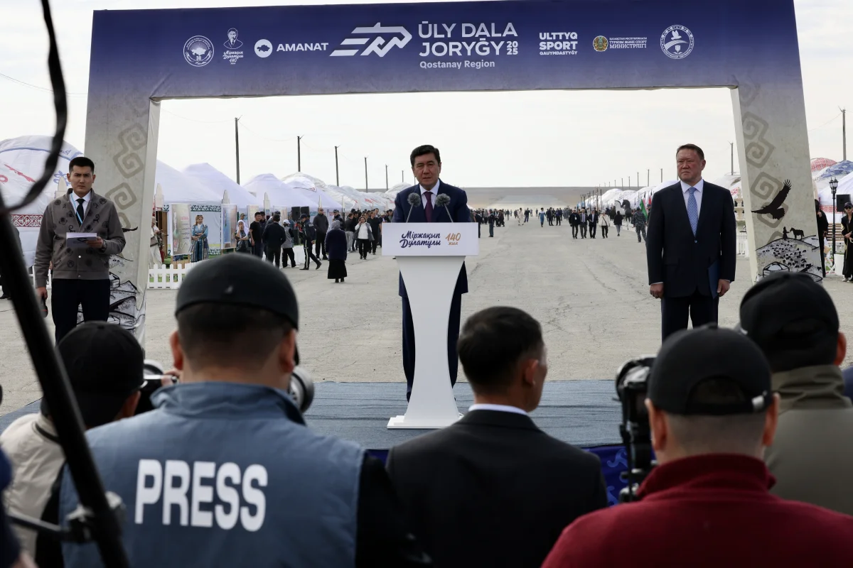 AMANAT: Торғайда Міржақып Дулатұлын еске алуға арналған айтыста еліміздің түкпір-түкпірінен келген ақындар бас қосты