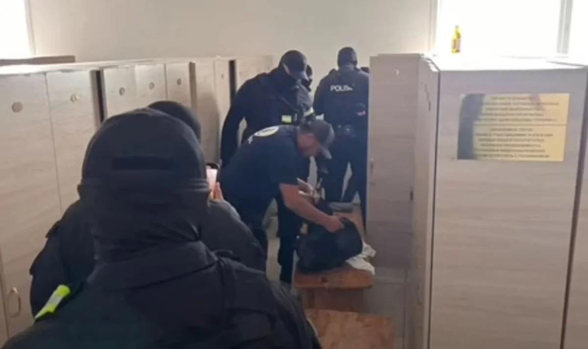 Павлодар облысының екі тұрғыны әскери қызметкерді бопсалап, ақша алған