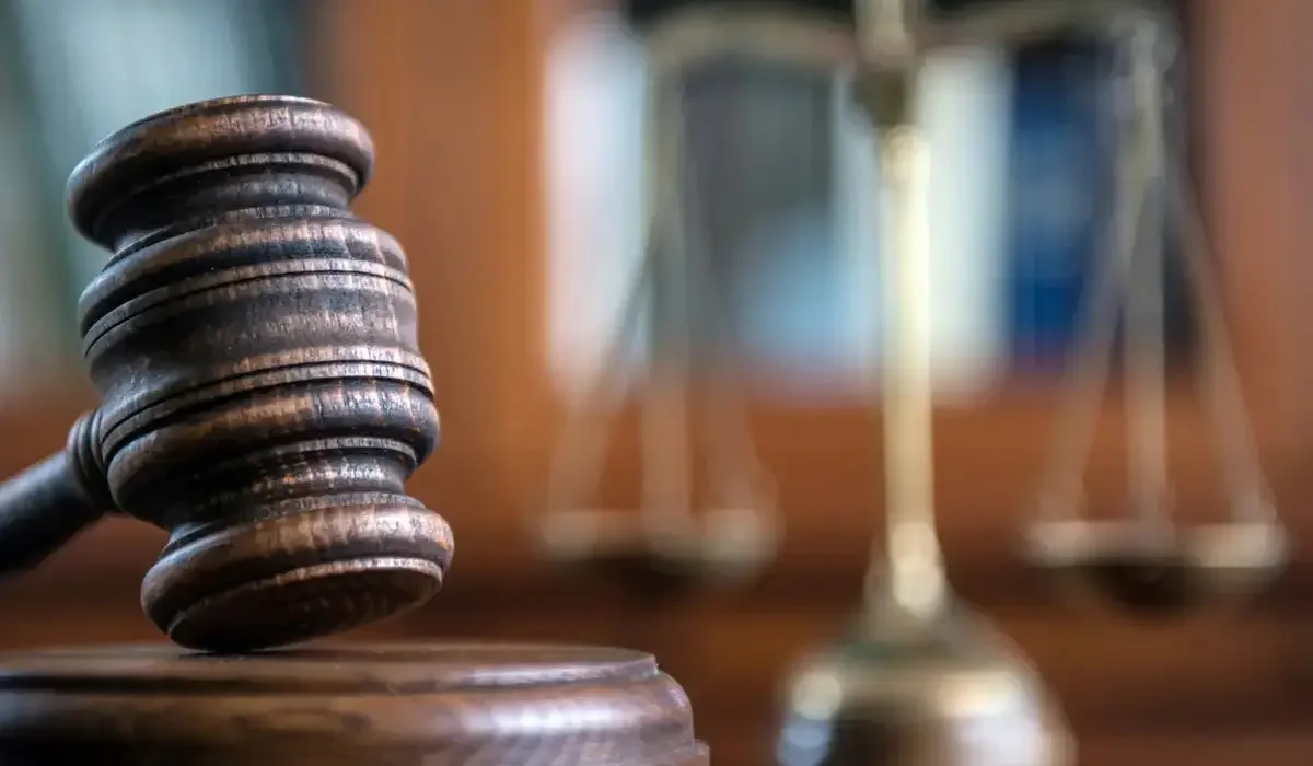 Зейнеткерді итеріп жіберген Амантай қажы жазадан құтылып кетті