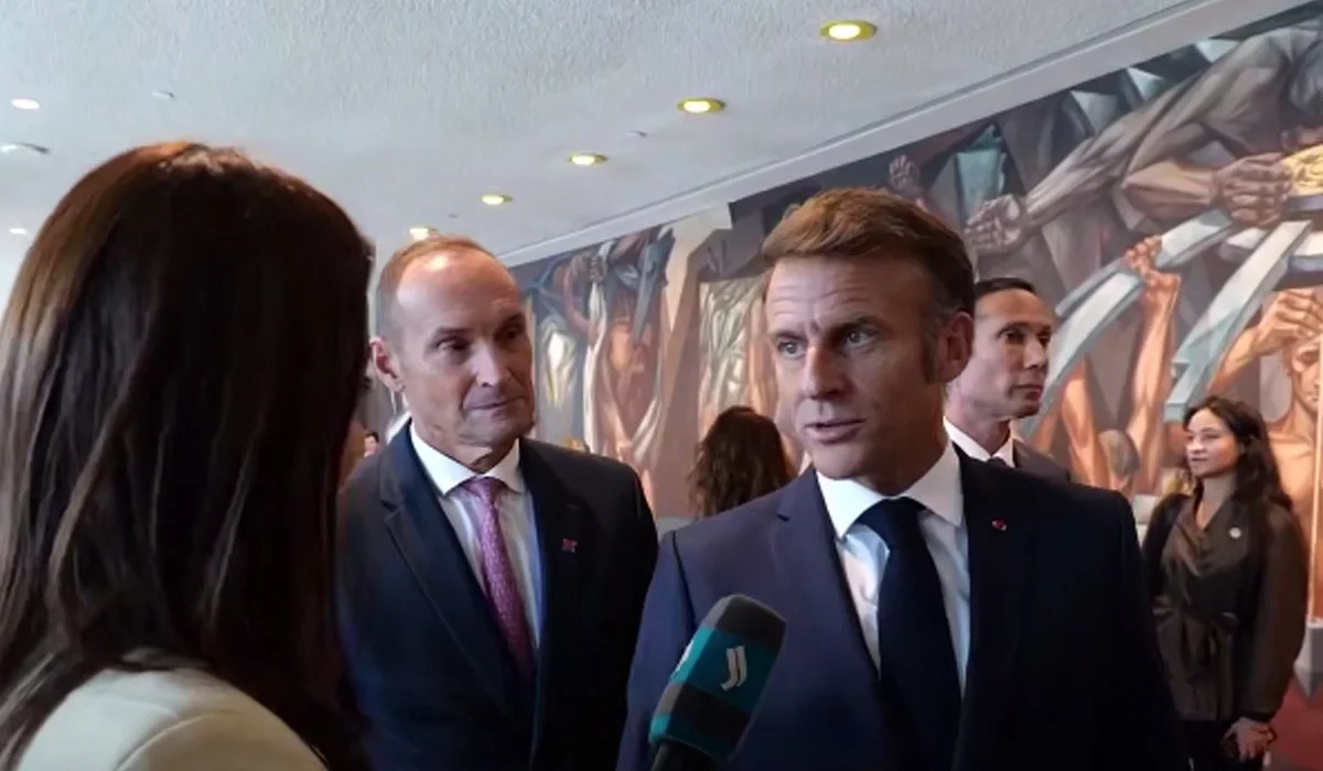 Мен Қазақстанды жақсы көремін, Тоқаев менің жақын досым – Макрон (ВИДЕО)