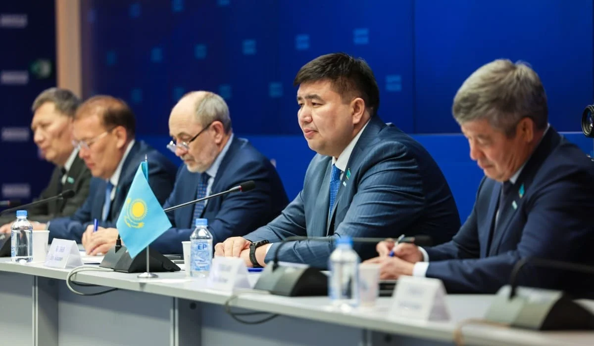 «AMANAT» пен «Единая Россия» партияаралық ынтымақтастықты кеңейтуде