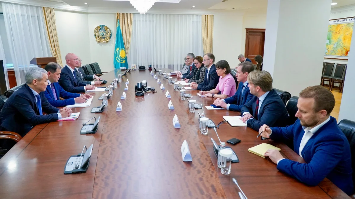 Қазақстанның жүгі Еуропа нарығына шығады - Скляр Латвияның көлік министрімен кездесті