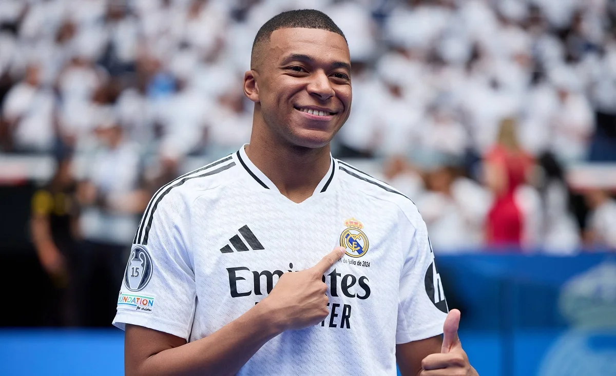 «Қайратты» жеңген біз сондай бақыттымыз»: Мбаппе матчтан алған әсерін айтты