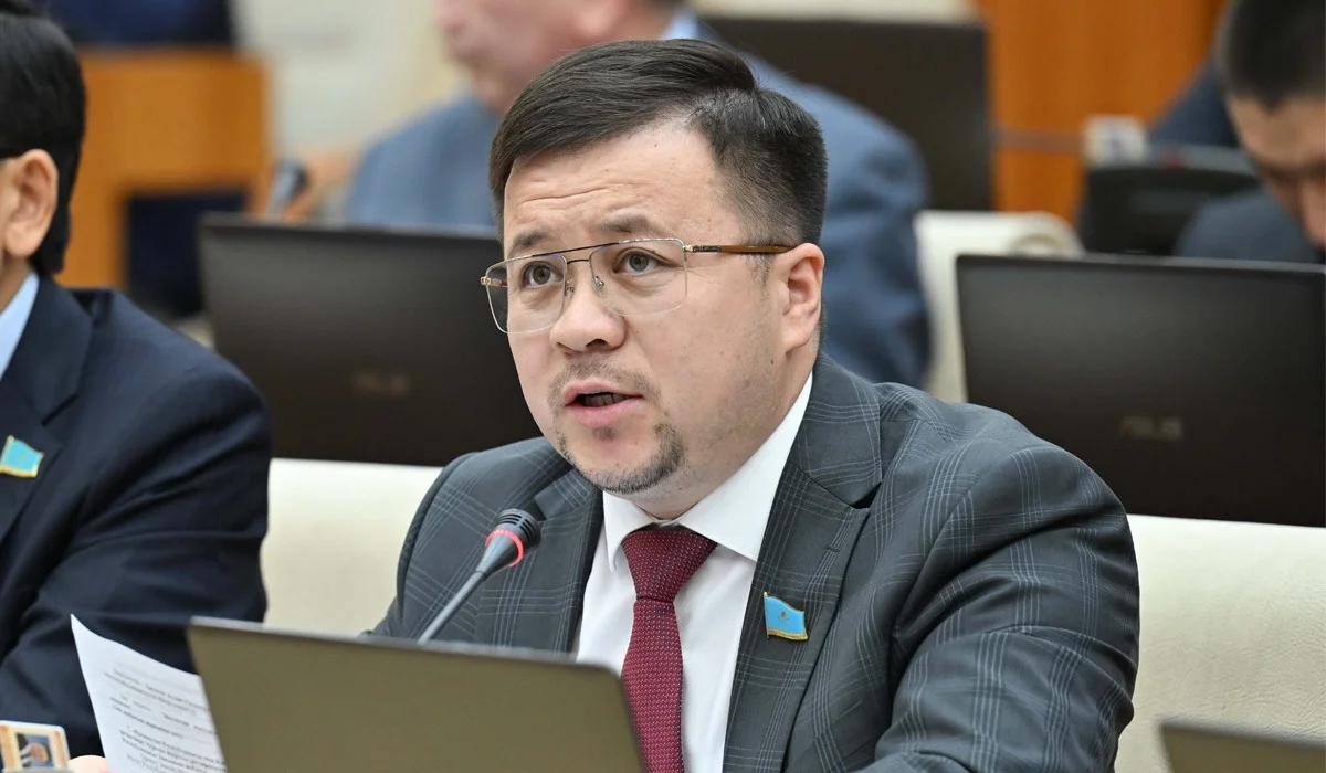 «Бизнестің жол картасы» аясындағы 1,4 млрд теңгенің 30 пайызы жұмыс істемейтін кәсіпорындарға кеткен - депутат