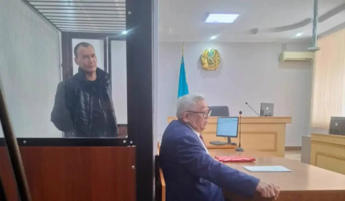 «Сол жағдайға өзі жеткізді»: Қостанайда дәрігерді ұрып, жансақтау бөліміне түсірген ер адамның соты өтті