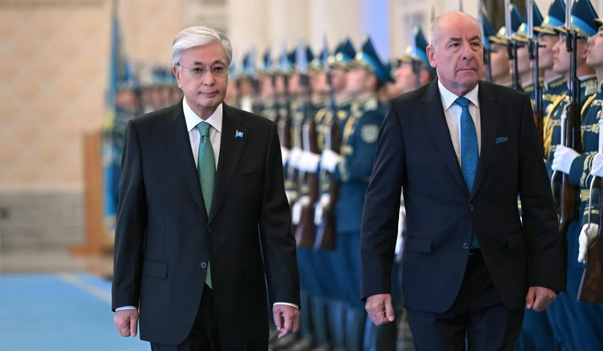 Ақордада Мажарстан президентін қарсы алу рәсімі өтті (ВИДЕО)