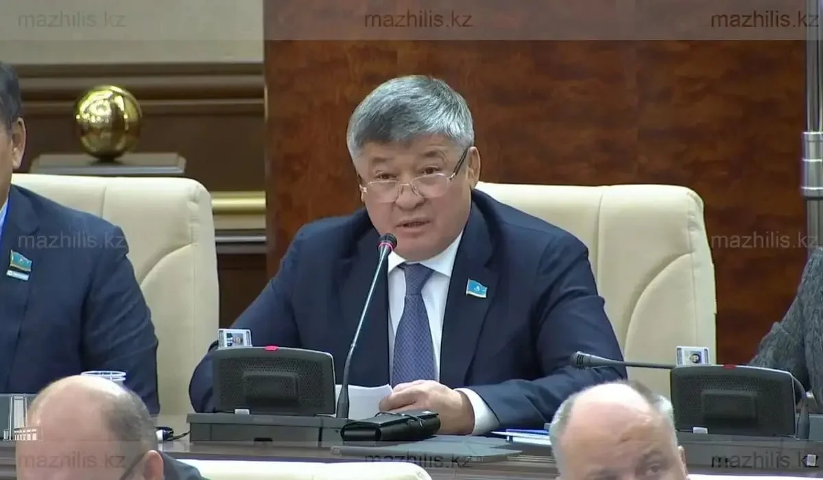 Дәулет Тұрлыханов қай өңірде дәрігер тапшы екенін есептеп шықты