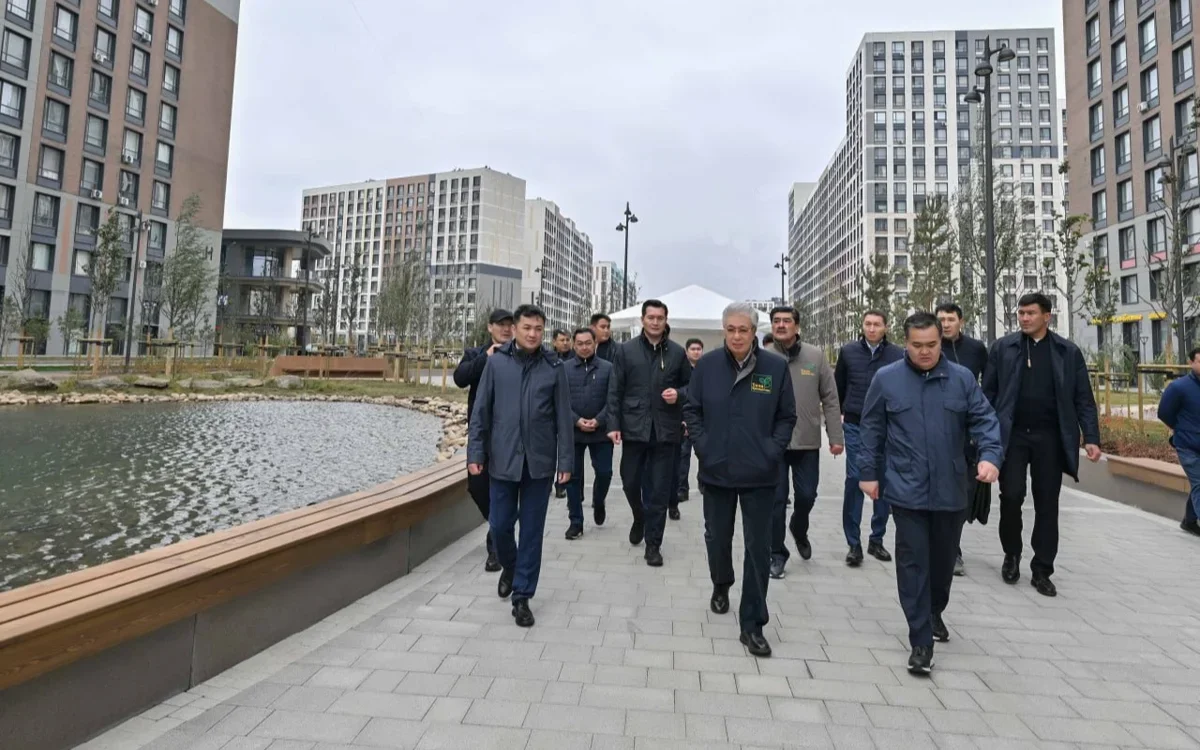 Тоқаев Астанадағы Greenline бульварын аралап көрді