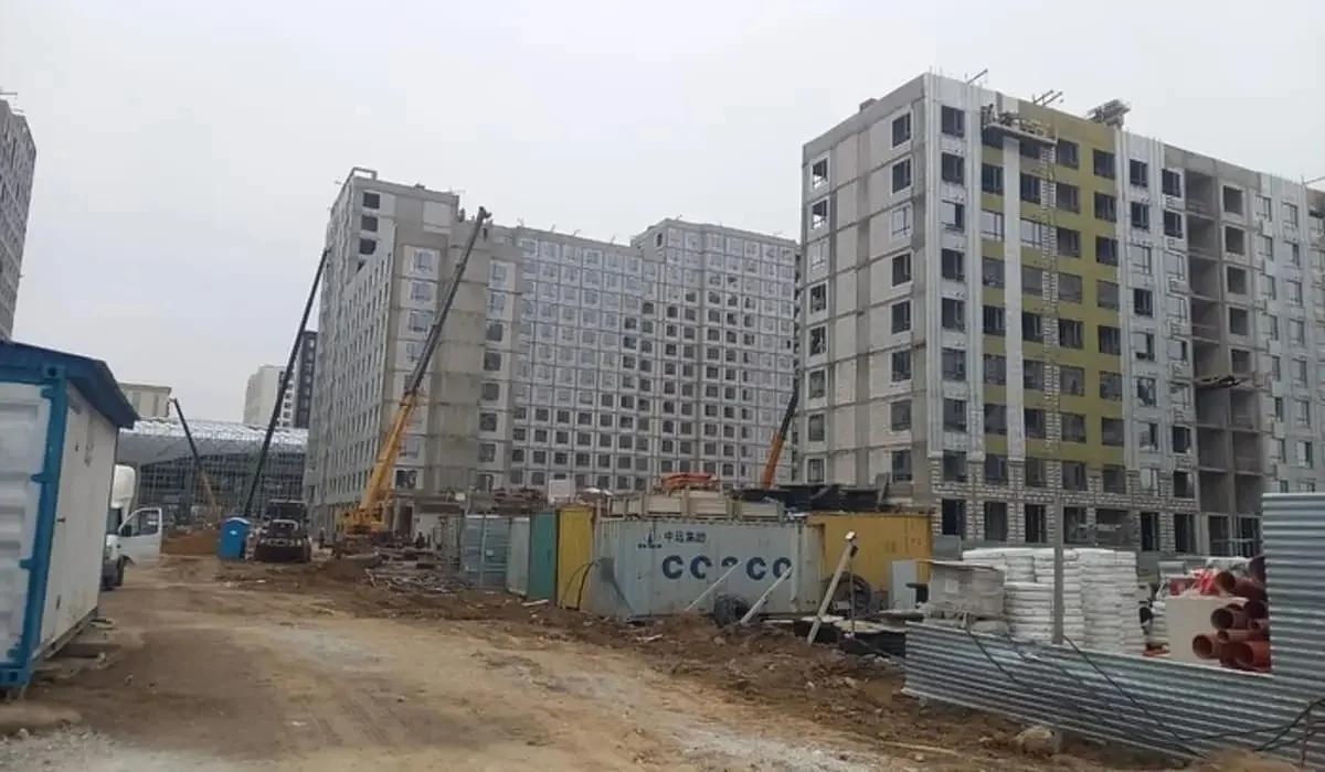 Астанада құрылыс алаңында төбелес шығарған кран жүргізушісі жарты айға түрмеге қамалды