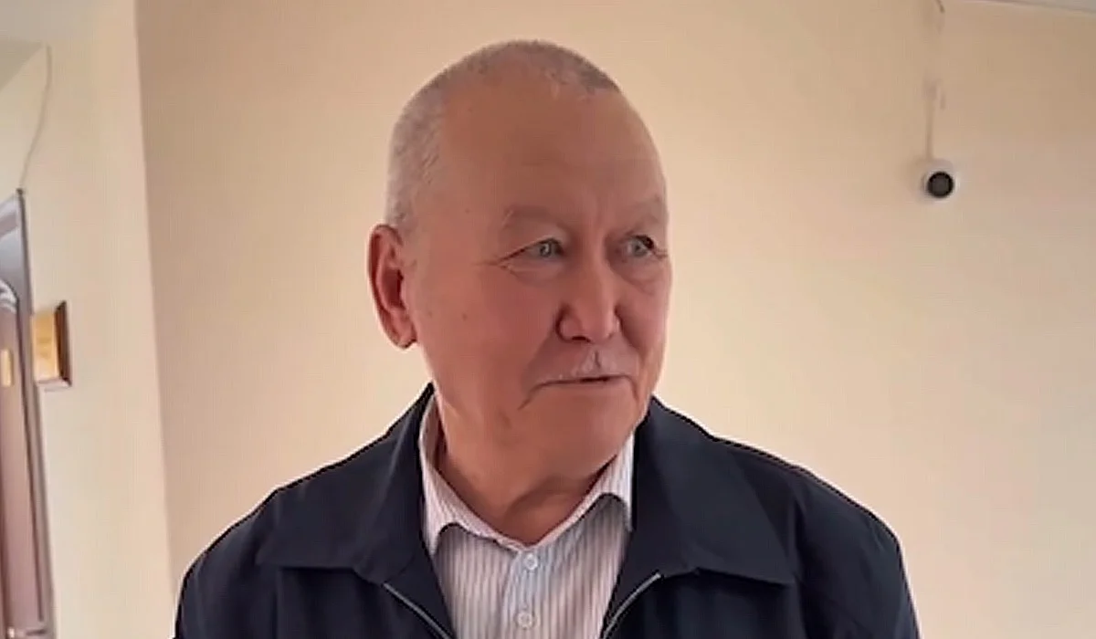 «Жол белгісін байқамай қалдым»: Астана соты зейнеткердің айыппұлын азайтып берді (ВИДЕО)