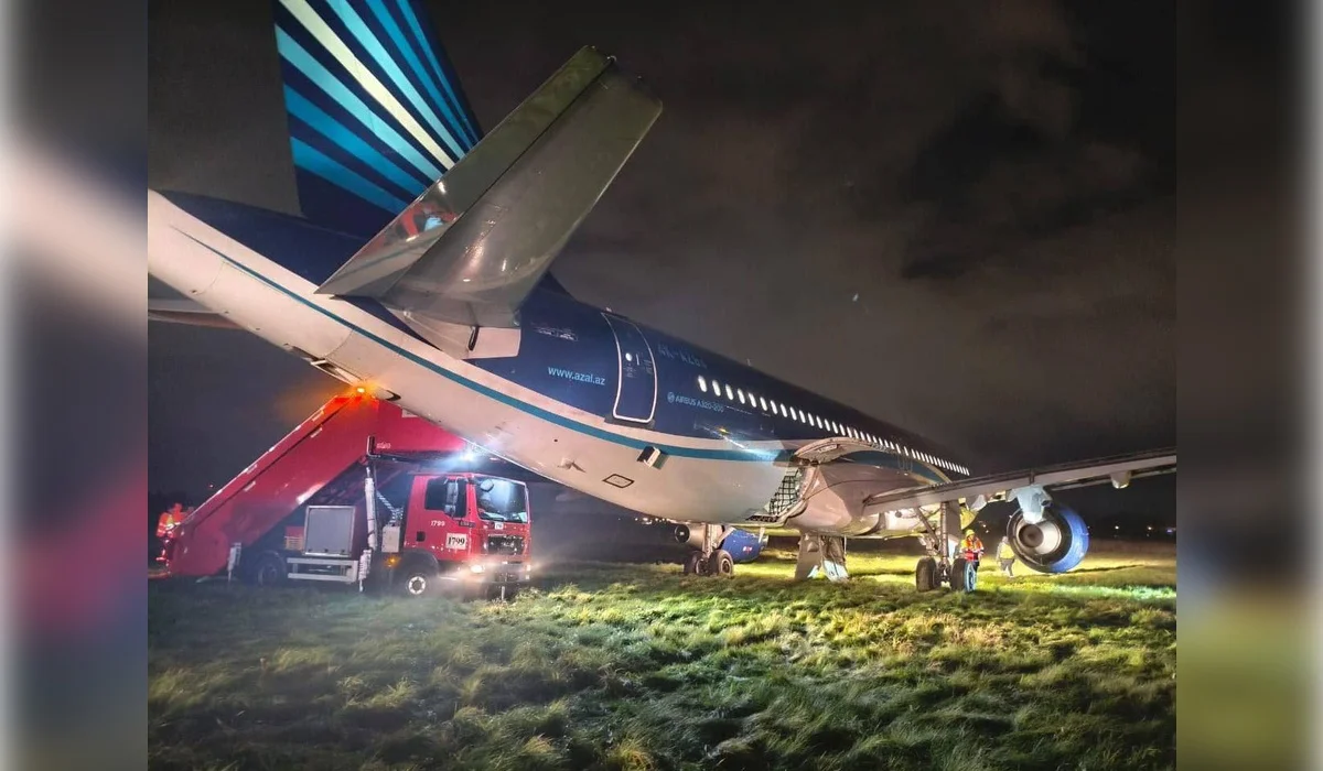 AZAL ұшағы Санкт-Петербургтен шыға сала қайта қонуға мәжбүр болды