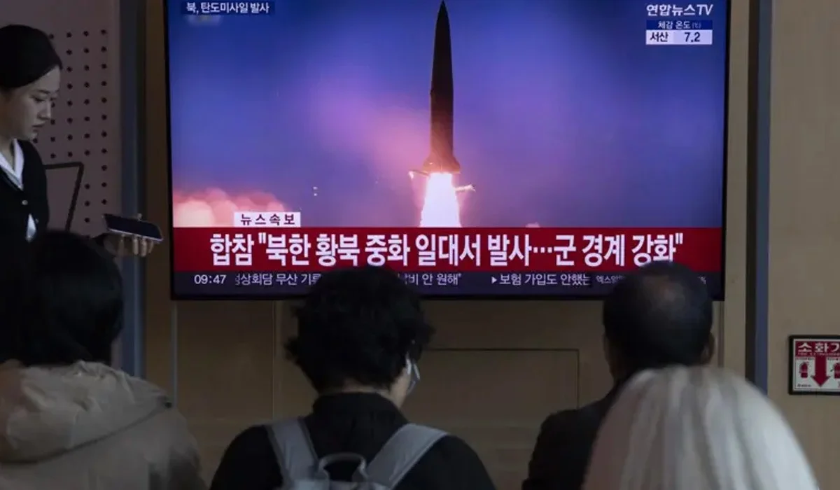 Солтүстік Корея Трамптың континентке келу қарсаңында баллистикалық зымыран ұшырды