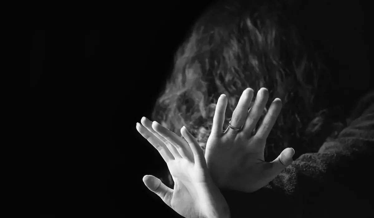 Қарт ерлі-зайыпты көршісін бес жыл бойы тұтқында ұстап, азаптаған