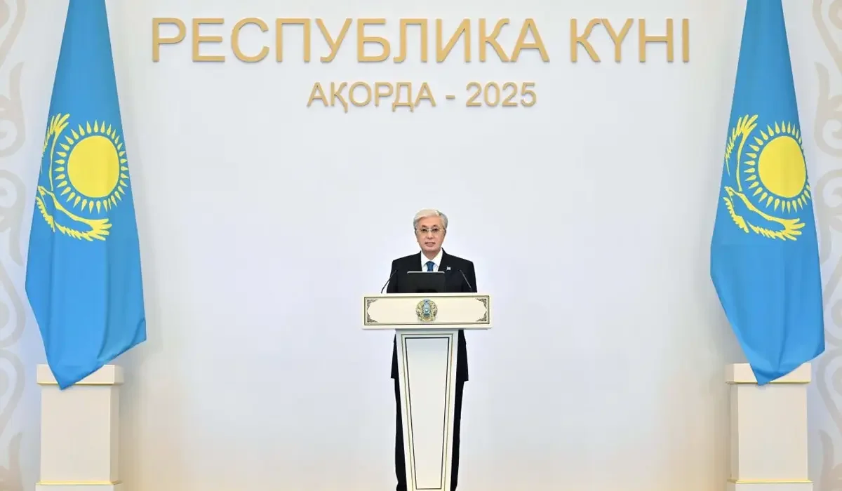 «Зор жетістікке қол жеткіздік»: Тоқаев қазақстандықтарды Республика күнімен құттықтады