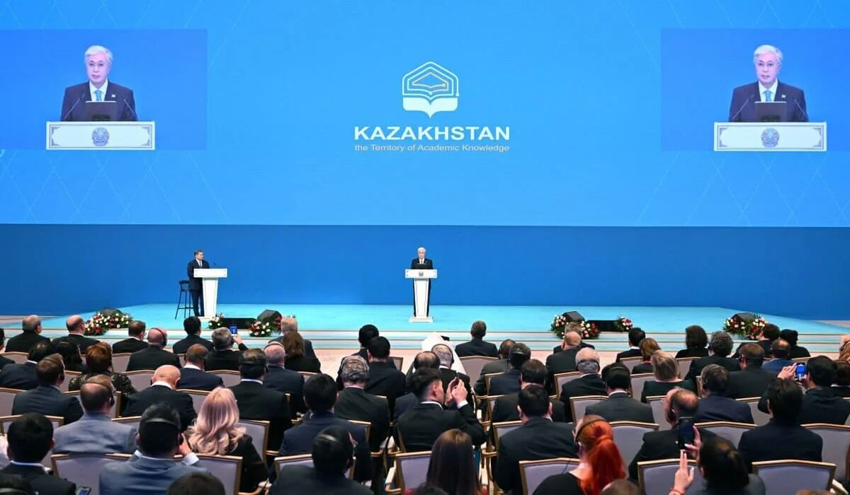 Тоқаев елдегі бизнес ғылымның дамуына қалай үлес қосып жатқанын айтты