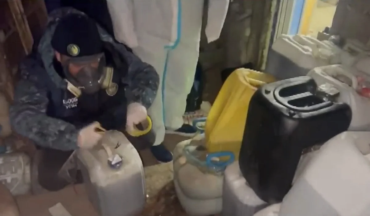 Қарағандыда 173 мың доза есірткі өндірген қылмыстық топ ұсталды