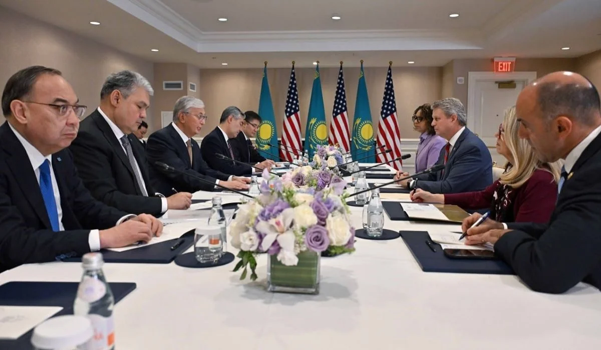 Тоқаев америкалық конгрессмендерді Қазақстанға шақырды