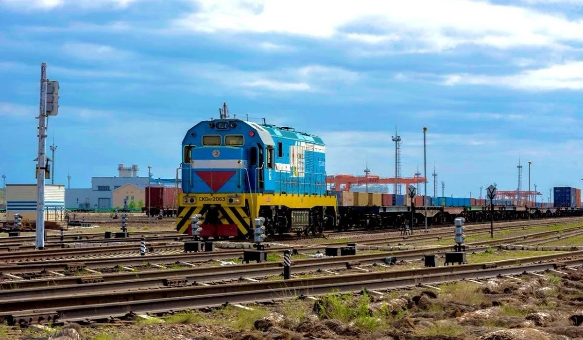 Ақмола облысында 8 вагон аударылып кетті