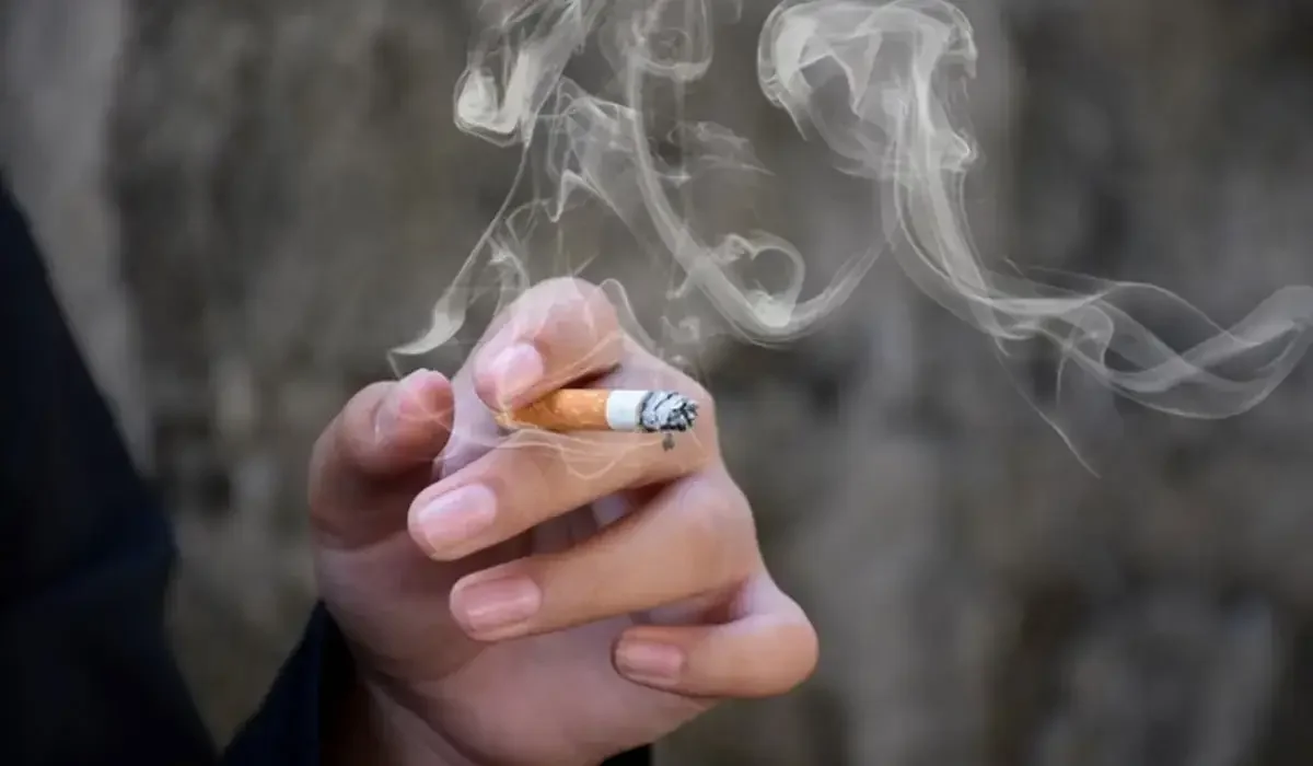 Атырау тұрғыны университет маңында темекі тұқылын лақтырғаны үшін жауапқа тартылды