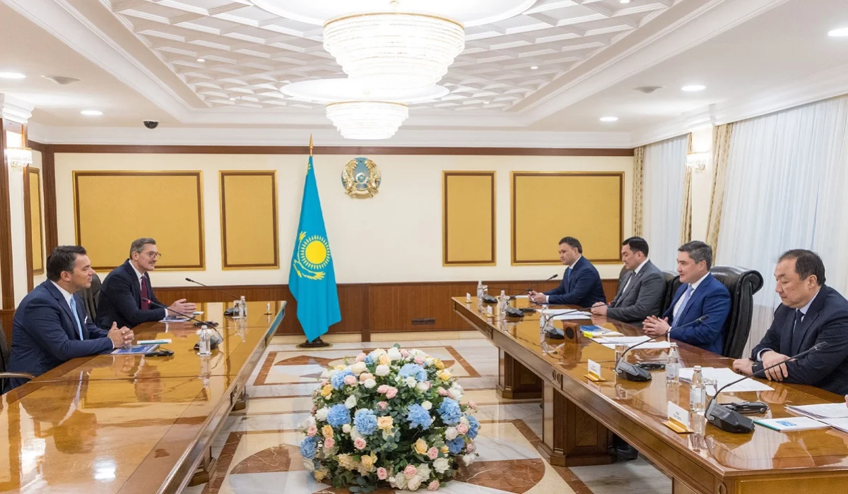 Қазақстанда экологиялық таза авиаотын өндіретін зауыт салыну мәселесі талқыланды