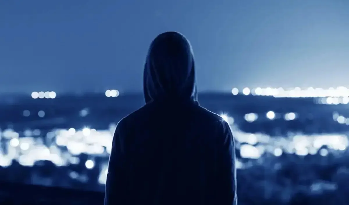 Астанада ер адам тірі әке-шешесін «қайтыс болды» деп әріптестерінен ақша жинап алған