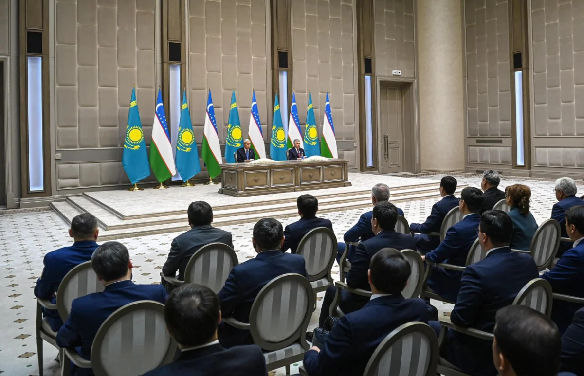 Тоқаев Өзбекстанмен көгілдір отынды тасымалдау көлемі артатынын мәлімдеді