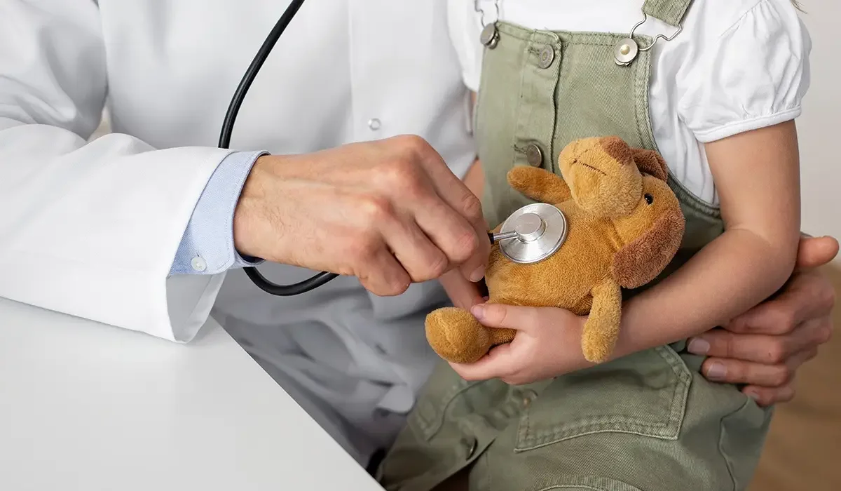 Алматы облысында бес балаға иіс тиді