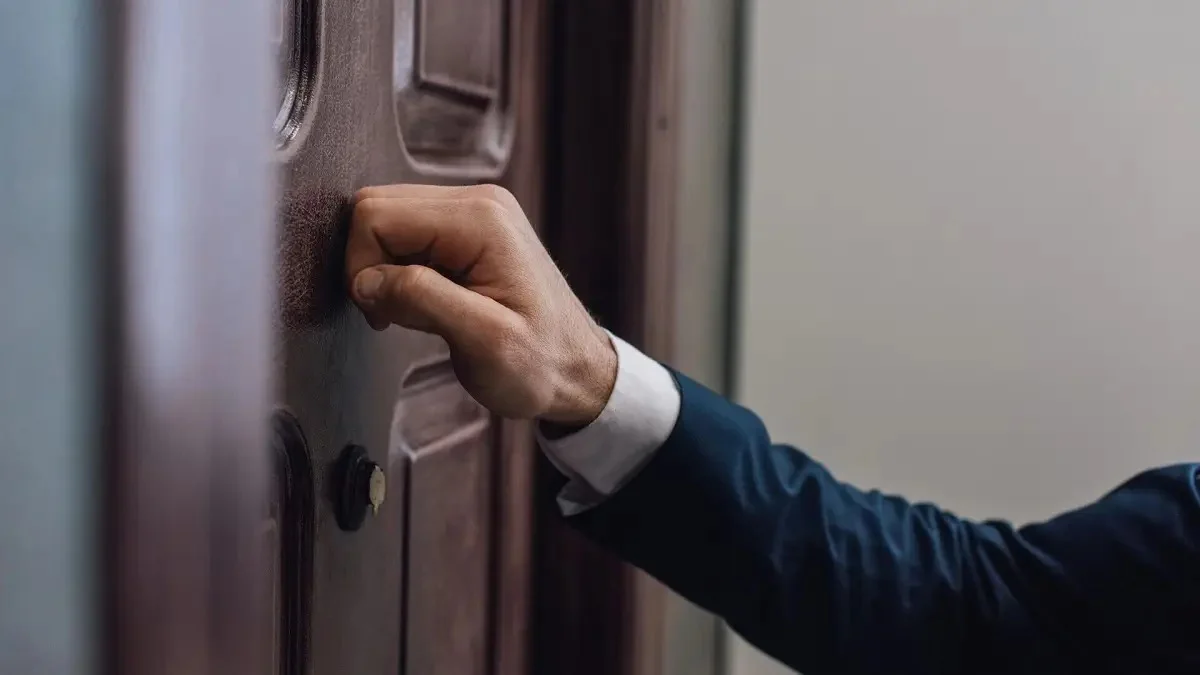 Қазақстандықтардың кредиті коллекторға сатылмайды: мораторий тағы бір жылға ұзарды