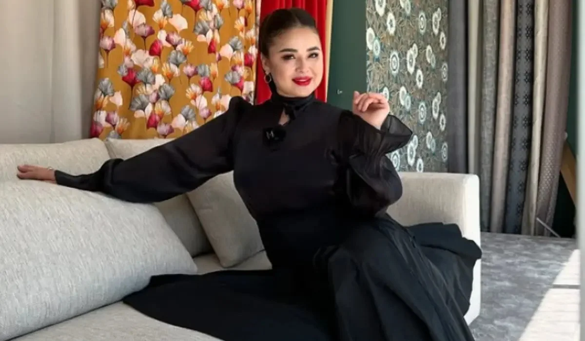 Тұрсынбек Қабатовтың экс-әйелі ажырасу тақырыбында кино түсіруді жоспарлап жүргенін айтты (ВИДЕО)